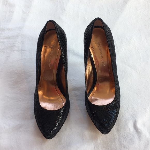 NWOT BCBGeneration Black Snakeskin Pattern Heels, 7 - Picture 3 of 9